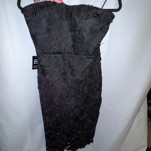 Elegant Black Lace Strapless Dress ⚡️